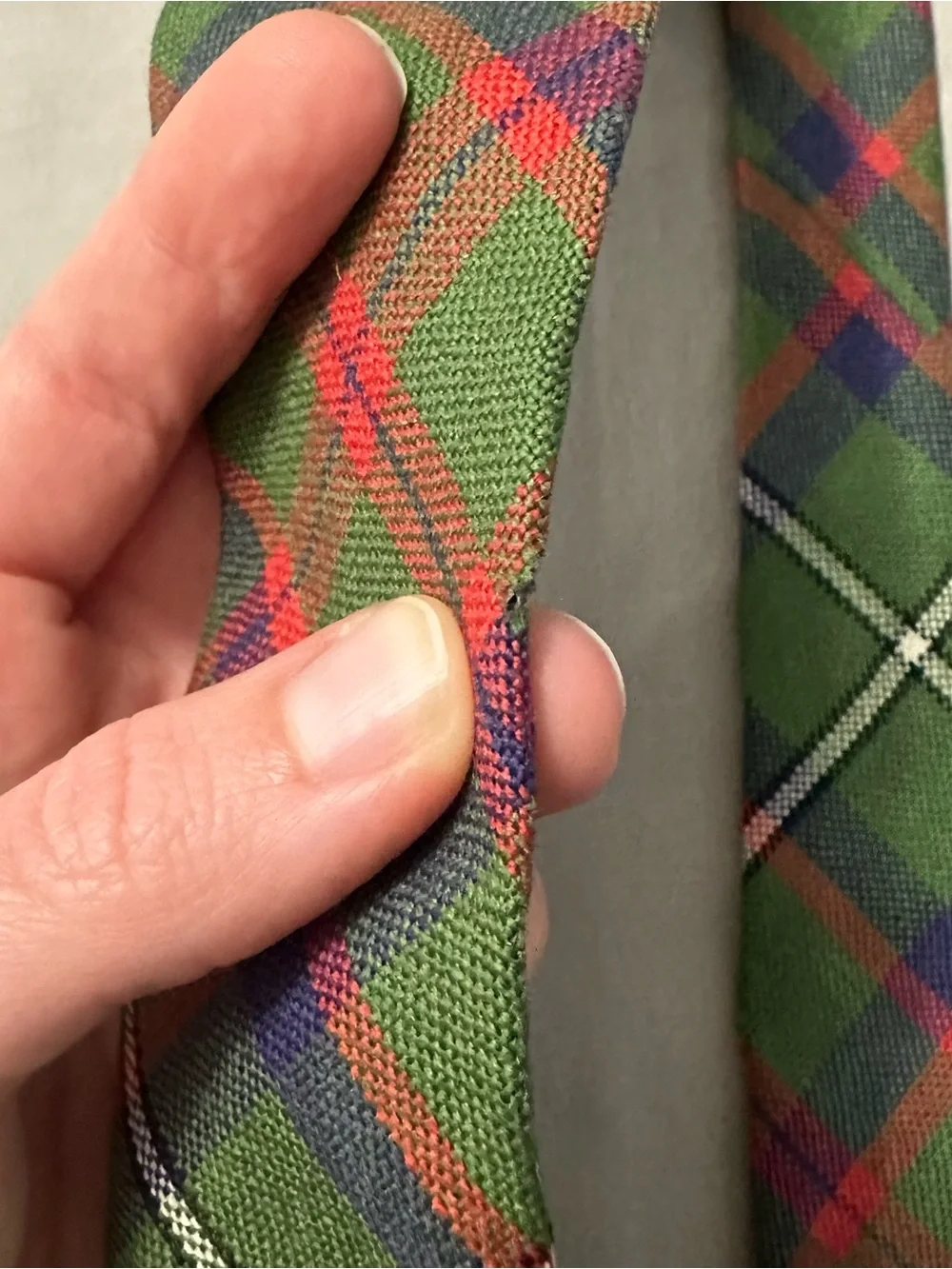 Shaw Clan Tartan Wool Tie Made in Scotland Green Red Blue Plaid Scottish Crest